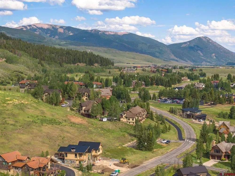 400 Country Club Drive Crested Butte, CO 81224