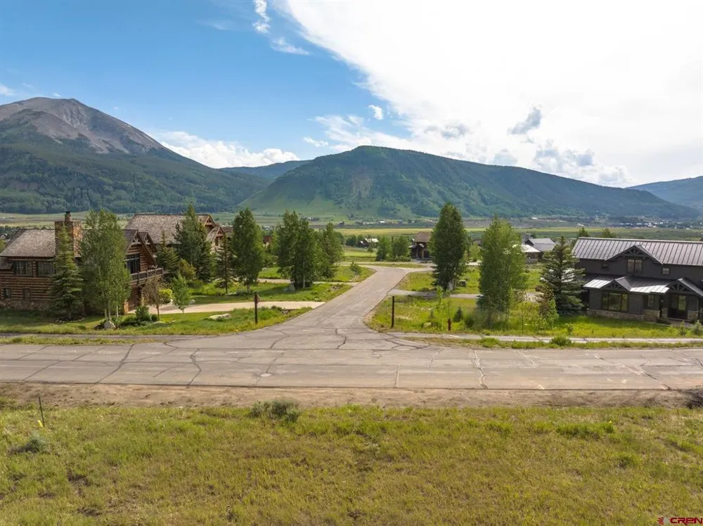 400 Country Club Drive Crested Butte, CO 81224