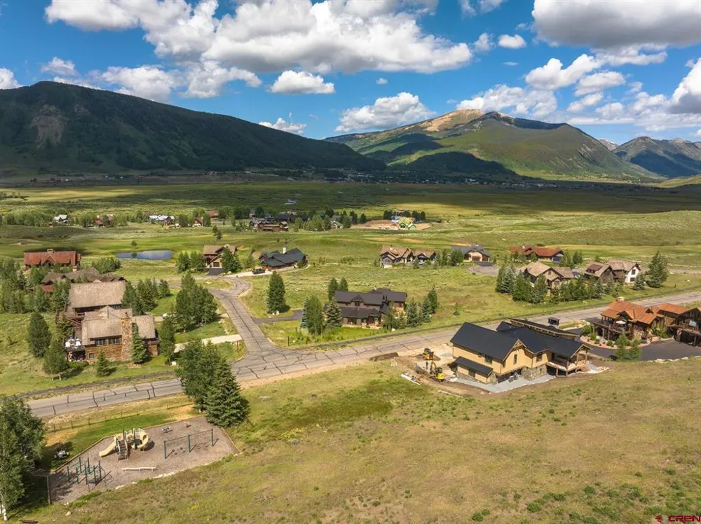 400 Country Club Drive Crested Butte, CO 81224