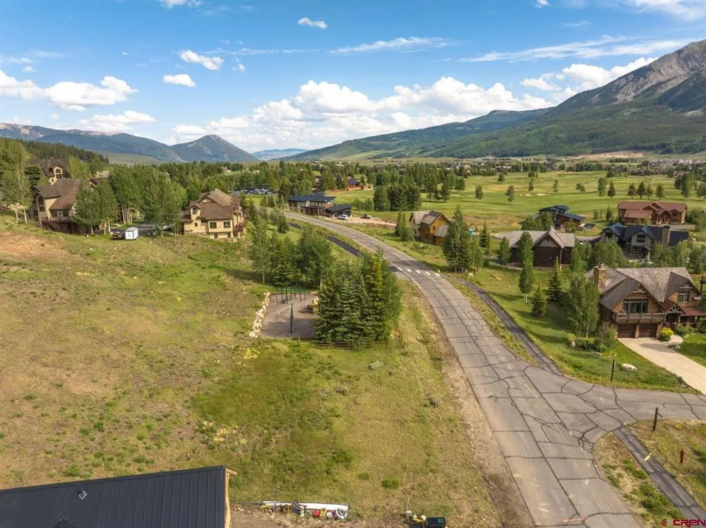 400 Country Club Drive Crested Butte, CO 81224