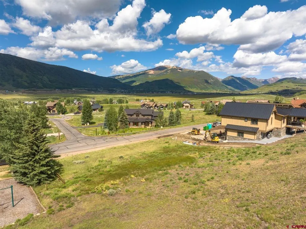 400 Country Club Drive Crested Butte, CO 81224