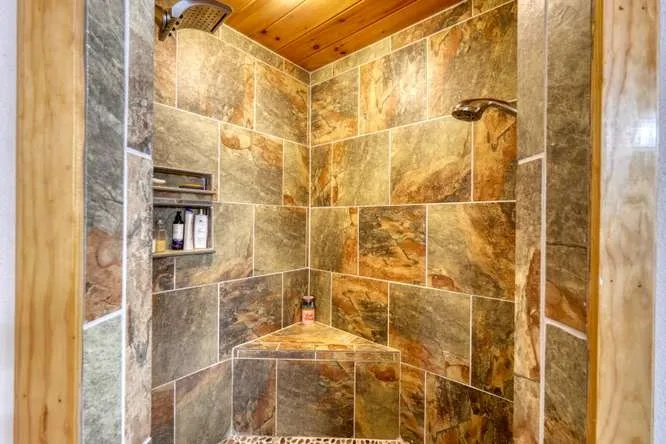 628 Madison Lane Brasstown, NC 28902