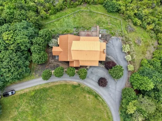 628 Madison Lane Brasstown, NC 28902