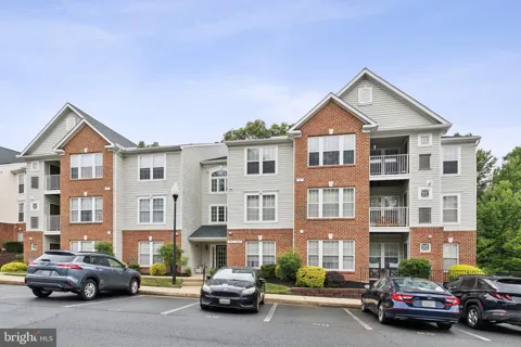 5051 MARCHWOOD COURT #6J