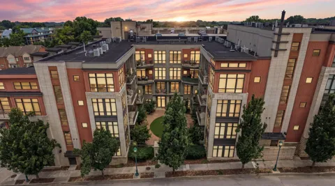 129 Walnut Street