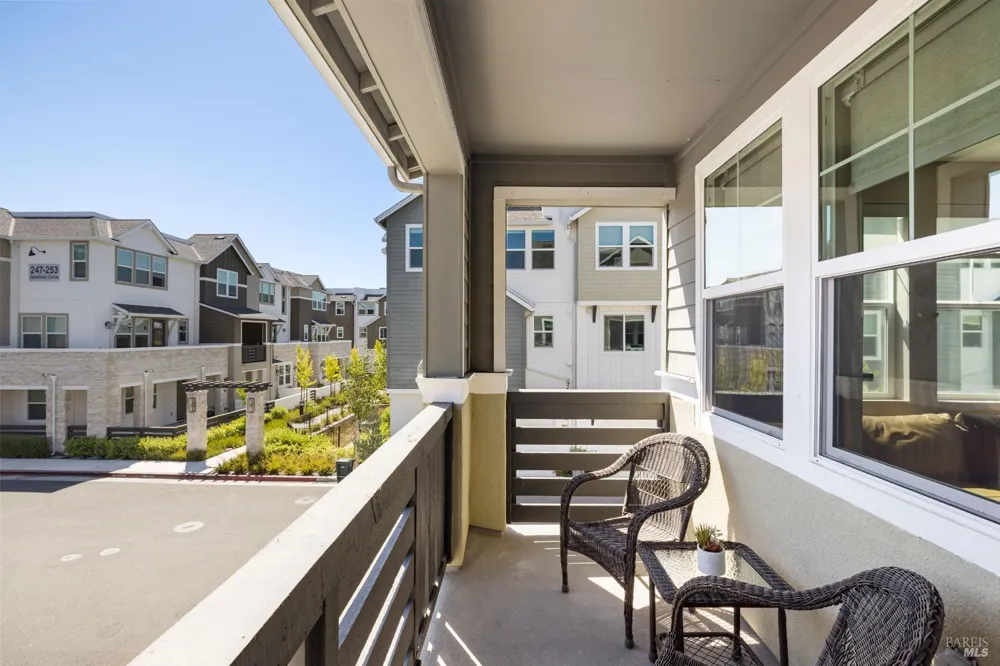 273 Gambrel Circle Santa Rosa, CA 95403