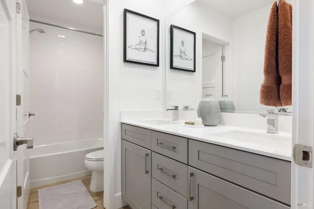 273 Gambrel Circle Santa Rosa, CA 95403