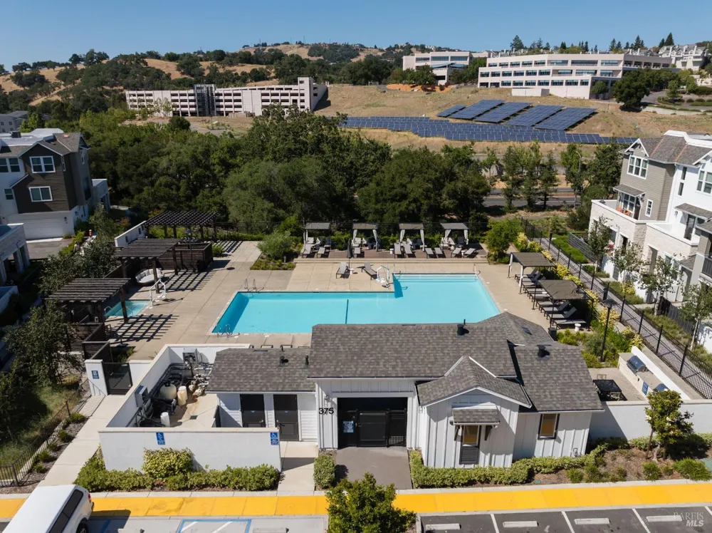 273 Gambrel Circle Santa Rosa, CA 95403