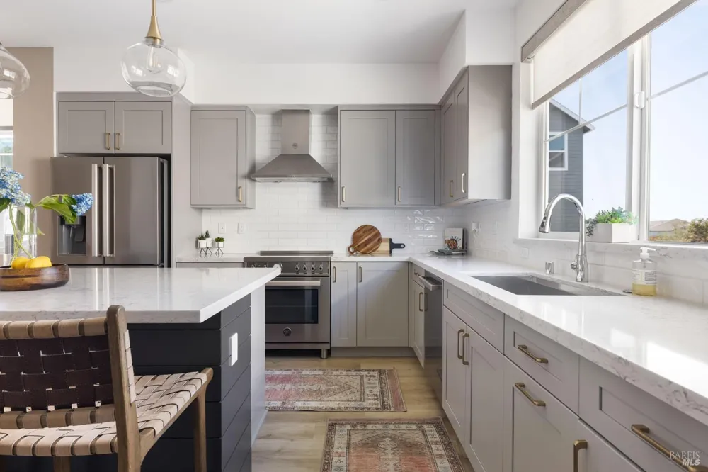 273 Gambrel Circle Santa Rosa, CA 95403