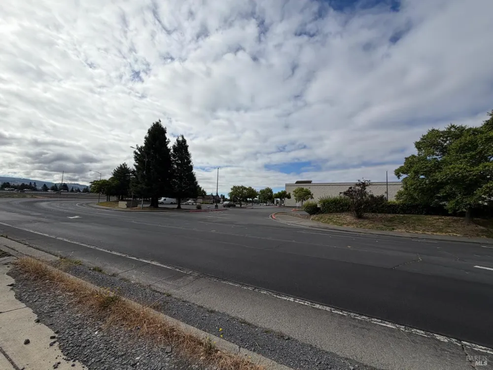 195 Millbrae Avenue Santa Rosa, CA 95407