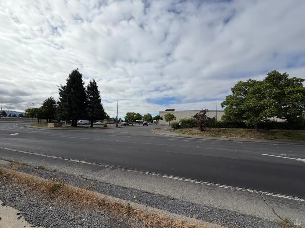 195 Millbrae Avenue Santa Rosa, CA 95407