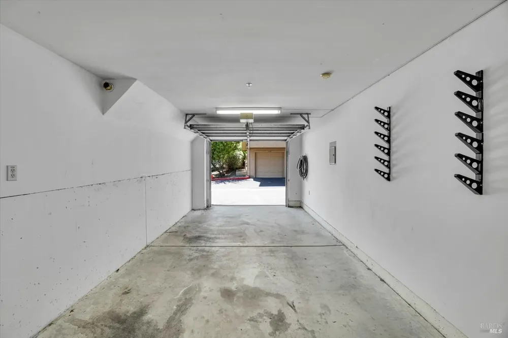 1152 Pear Tree Lane Napa, CA 94558