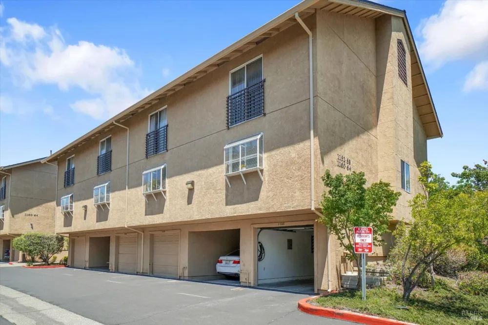 1152 Pear Tree Lane Napa, CA 94558