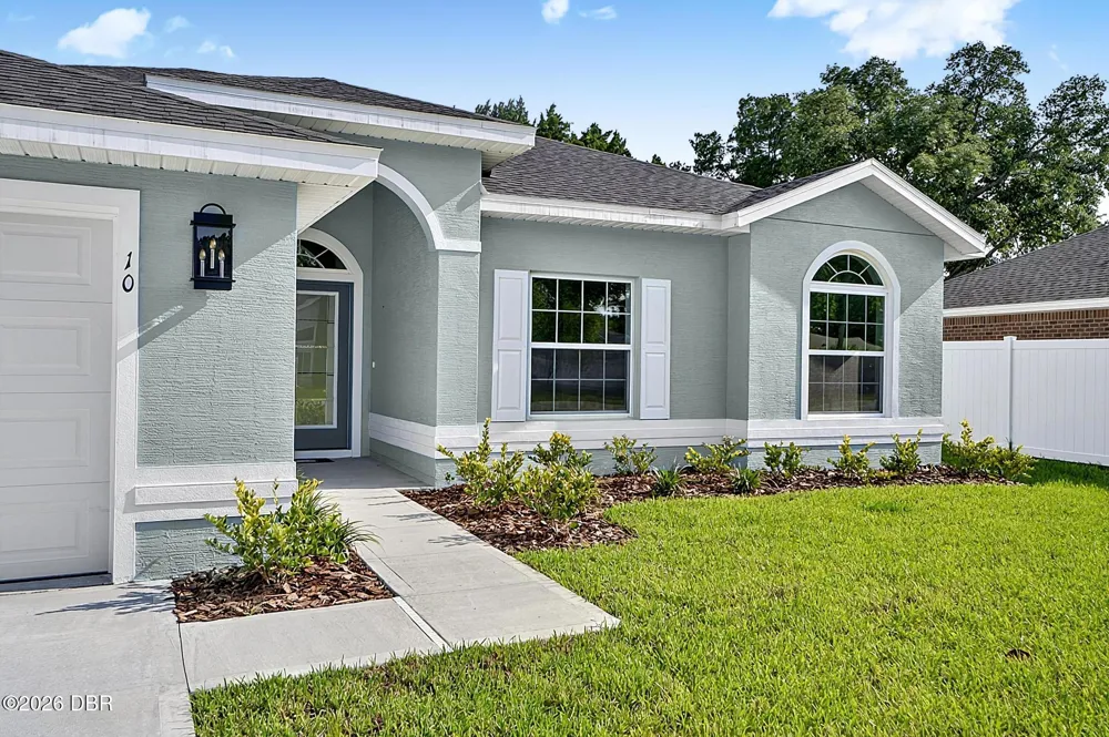 10 Persimmon Drive Palm Coast, FL 32164