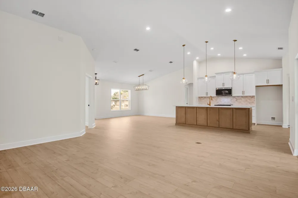 72 Edith Pope Drive Palm Coast, FL 32164