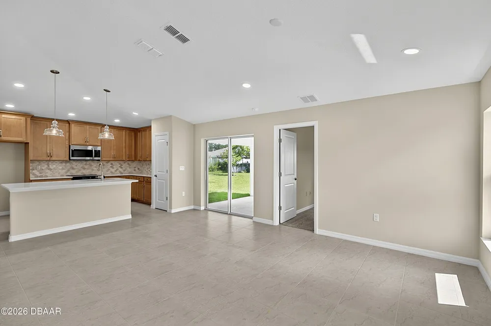 35 Palm Leaf Lane Palm Coast, FL 32164
