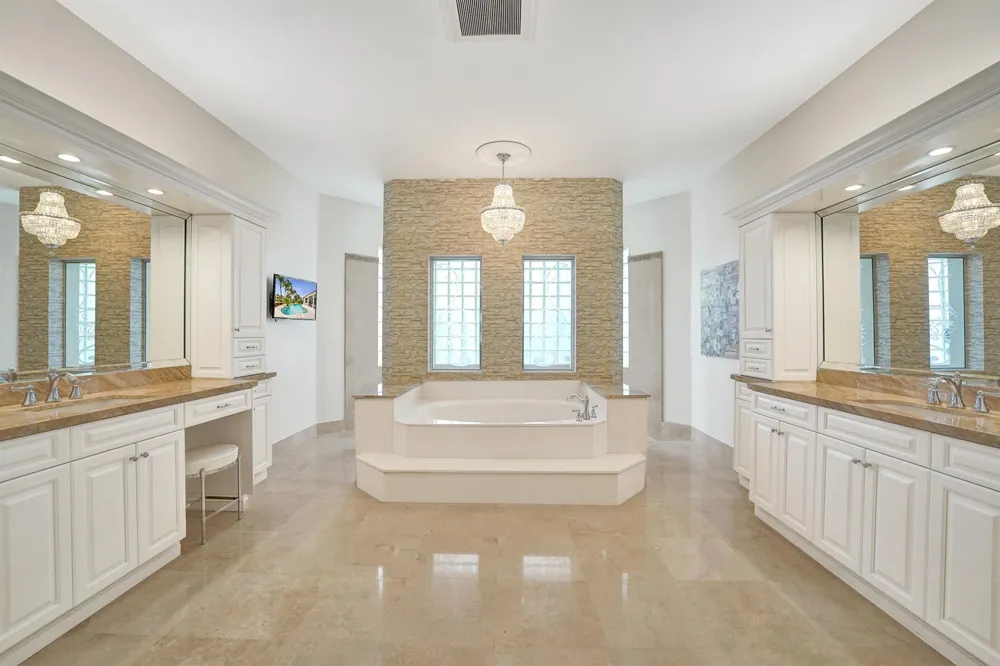 13027 SW 41st Street Davie, FL 33330