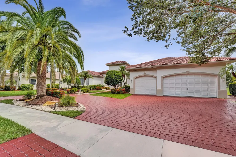 13027 SW 41st Street Davie, FL 33330