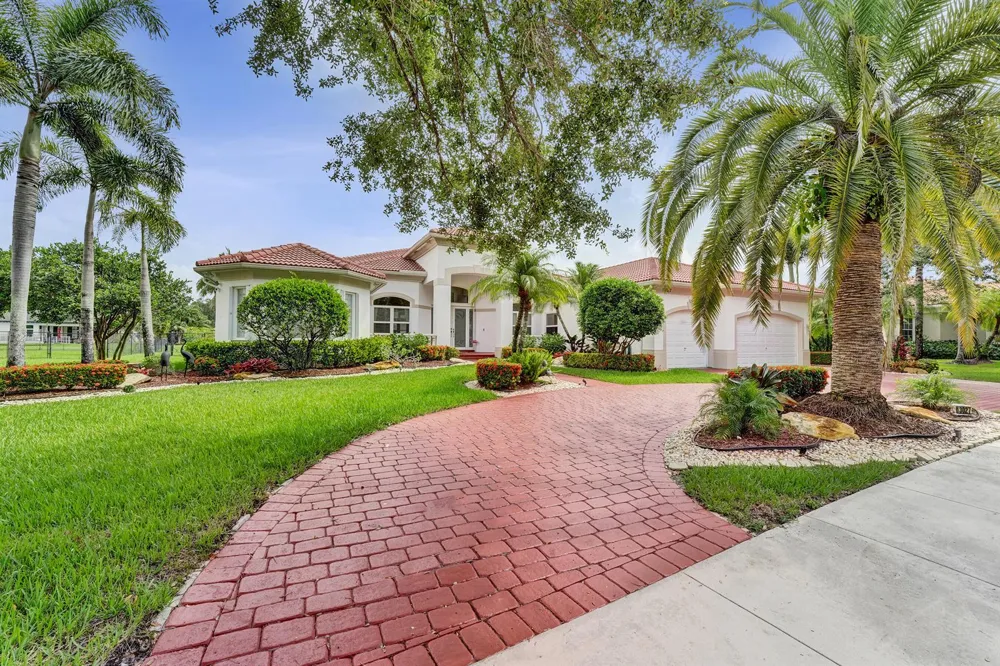 13027 SW 41st Street Davie, FL 33330