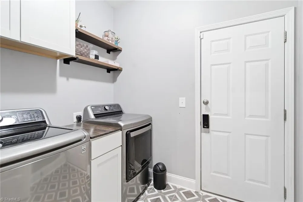 2311 Primrose Court Elon, NC 27244