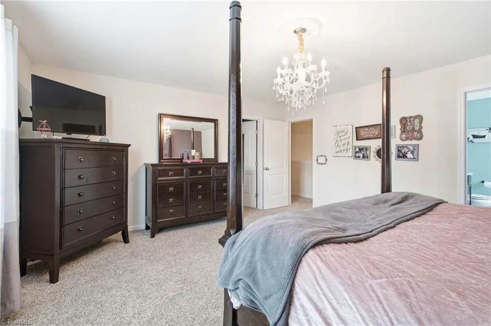 2311 Primrose Court Elon, NC 27244