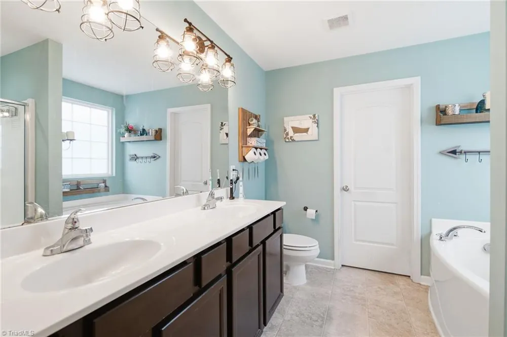 2311 Primrose Court Elon, NC 27244