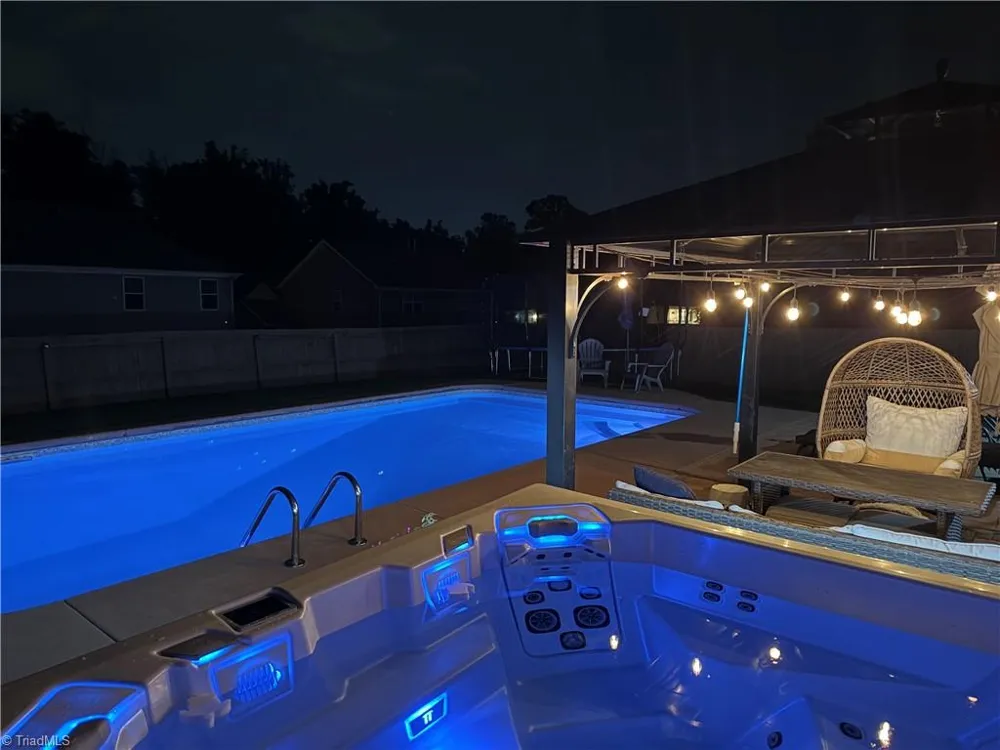 2311 Primrose Court Elon, NC 27244