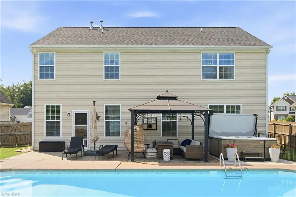 2311 Primrose Court Elon, NC 27244