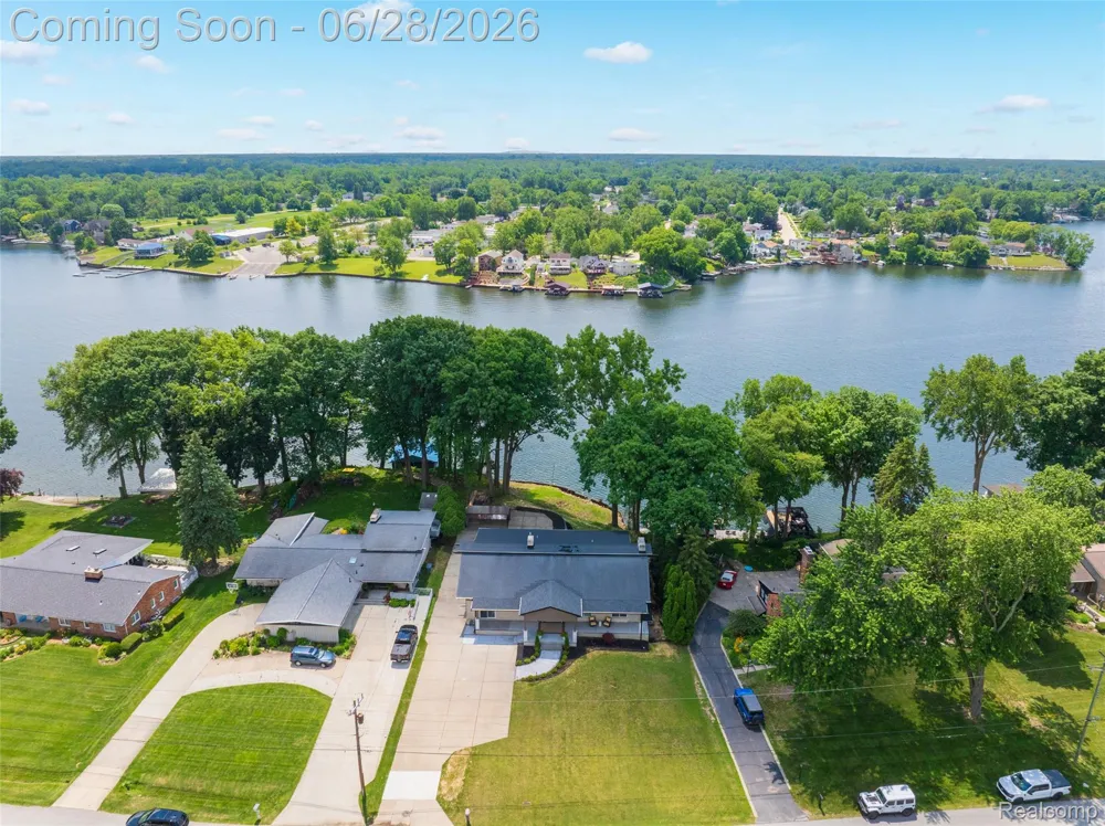 44429 Harmony Lane Van Buren Charter Township, MI 48111