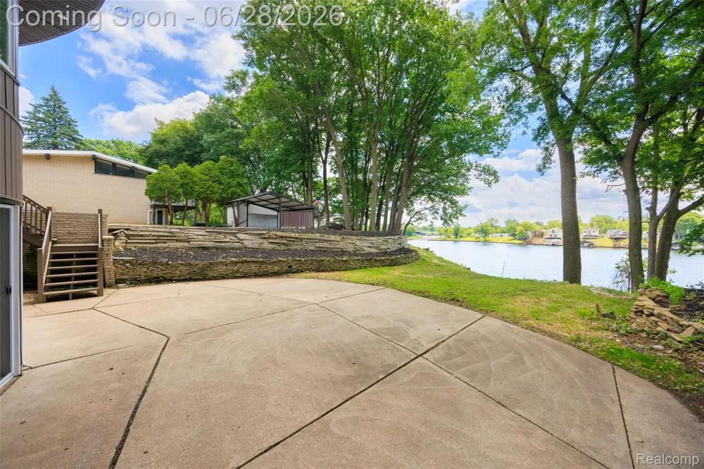44429 Harmony Lane Van Buren Charter Township, MI 48111