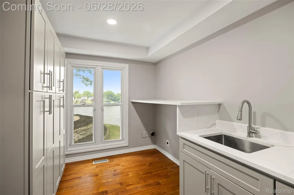 44429 Harmony Lane Van Buren Charter Township, MI 48111
