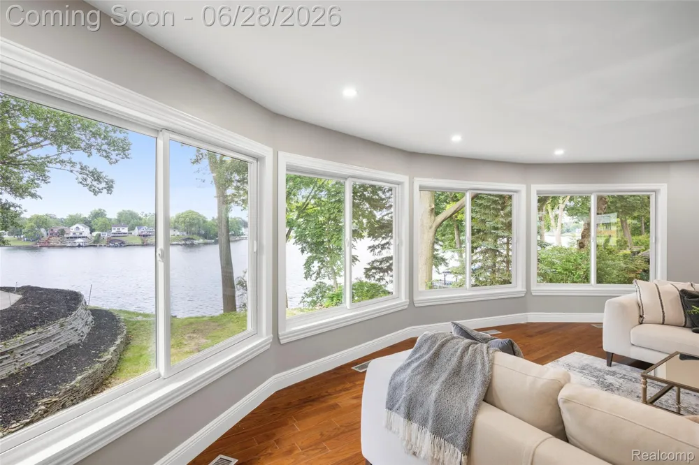 44429 Harmony Lane Van Buren Charter Township, MI 48111