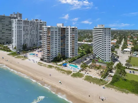 4050 Ocean Drive #1006