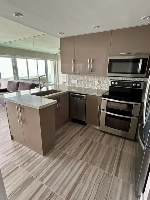 4050 Ocean Drive #1006 Lauderdale By The Sea, FL 33308
