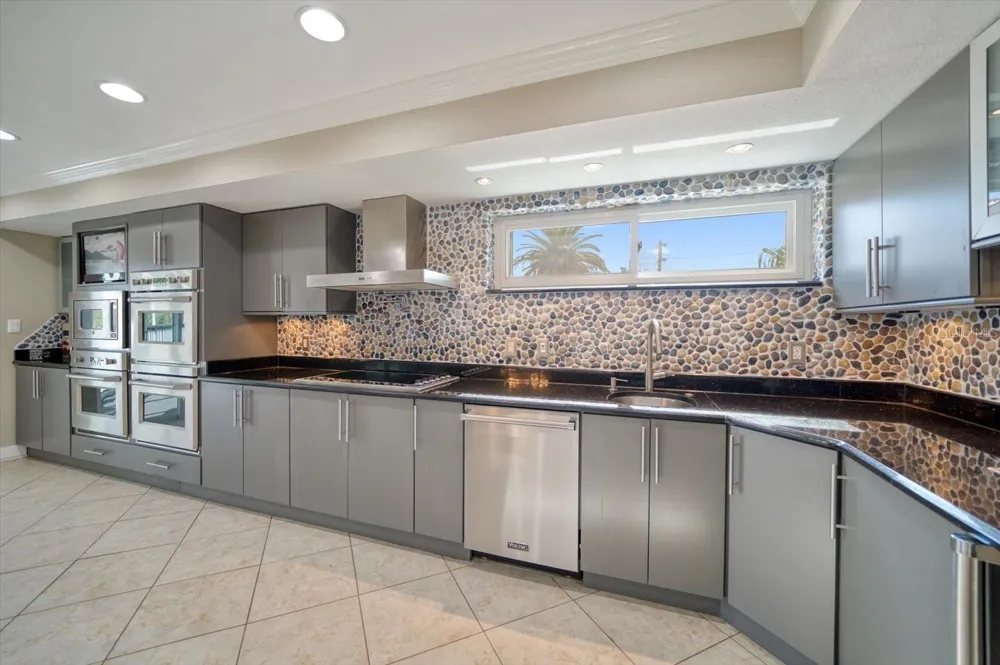 101 HARRISON AVENUE Belleair Beach, FL 33786