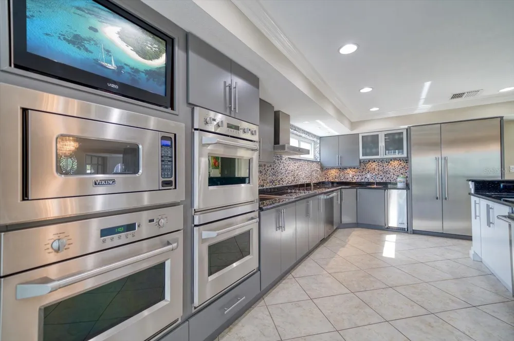 101 HARRISON AVENUE Belleair Beach, FL 33786