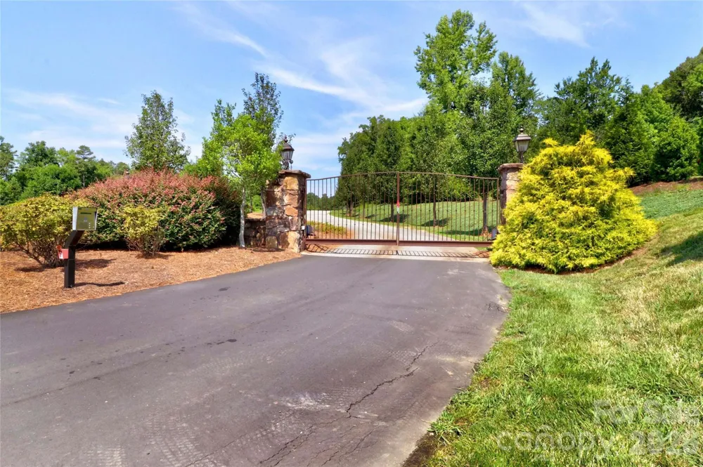 589 Sunset Pointe Drive Salisbury, NC 28146