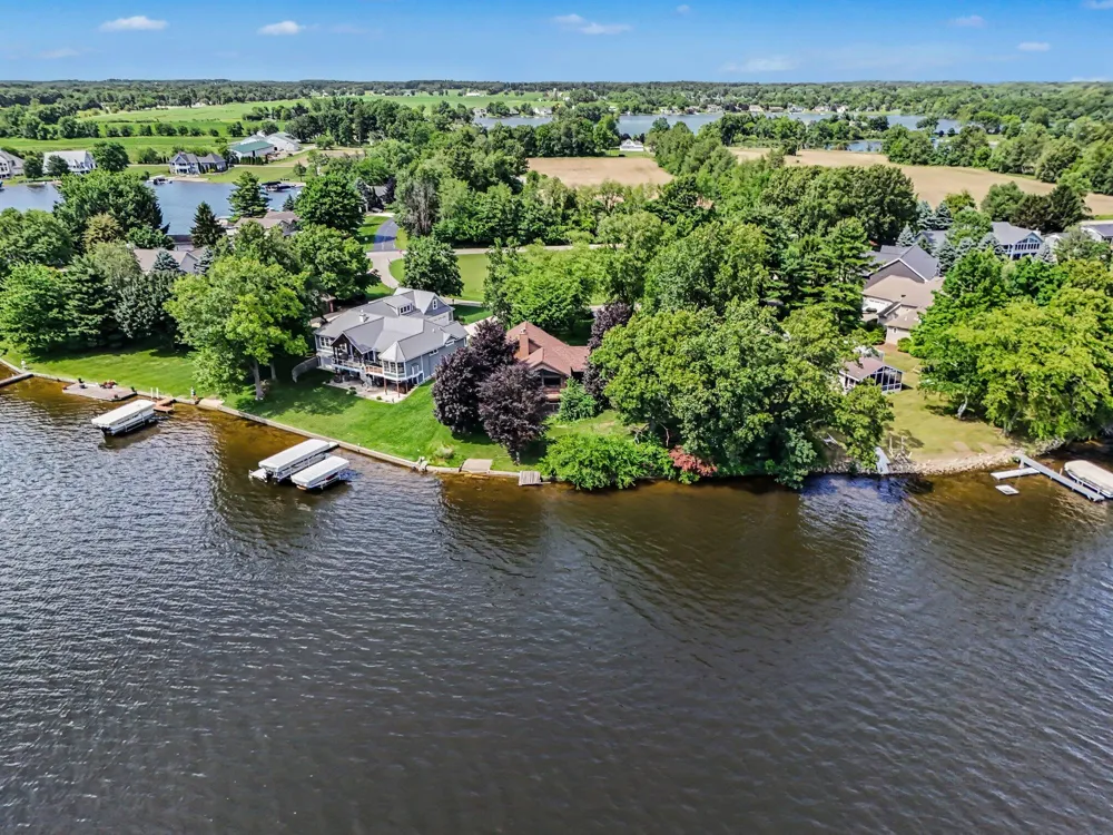 61916 Camel Bay Drive Sturgis, MI 49091