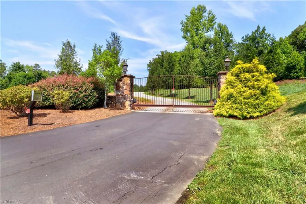 589 Sunset Pointe Drive Salisbury, NC 28146