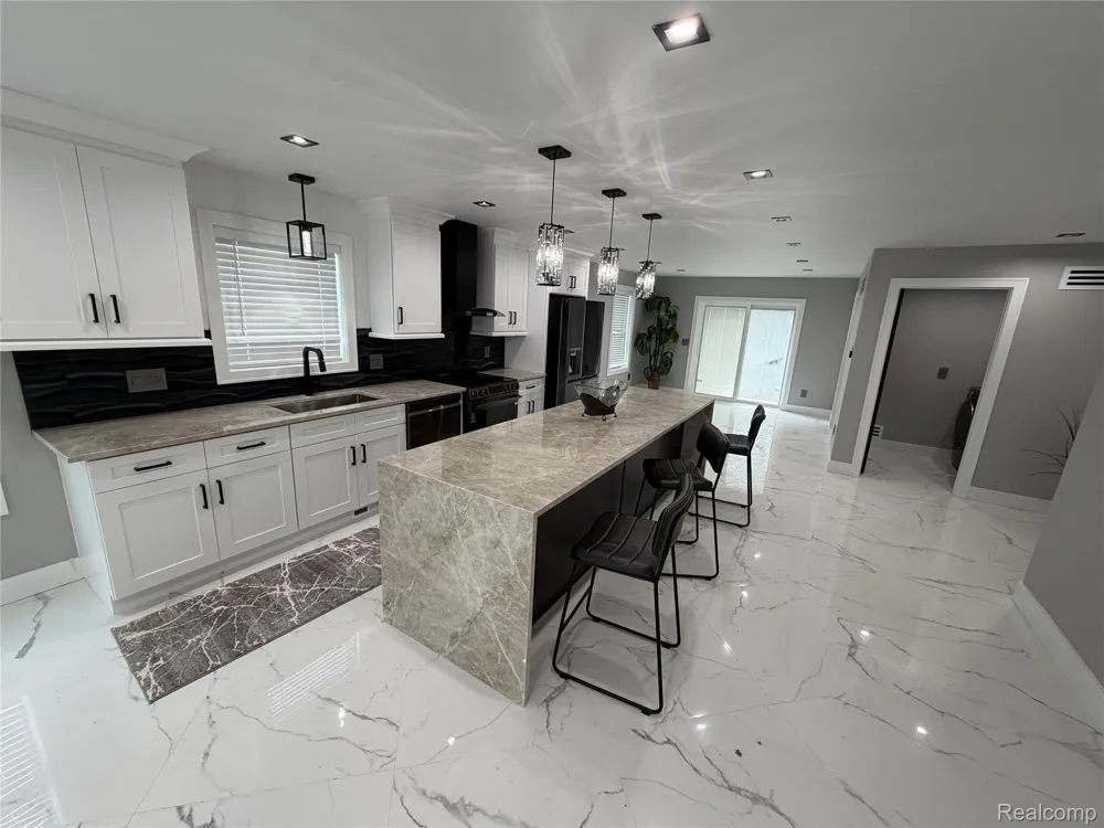 561 E Walled Lake Drive Walled Lake City, MI 48390