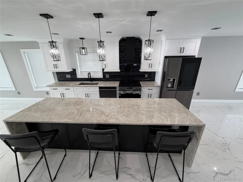 561 E Walled Lake Drive Walled Lake City, MI 48390