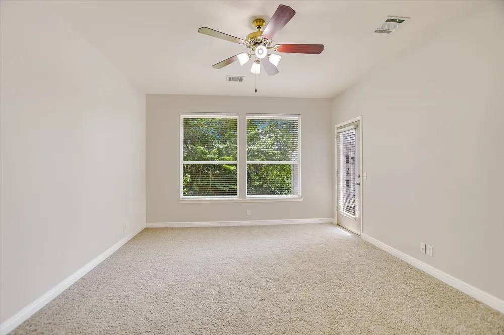 11524 Emerald Falls Drive Austin, TX 78738