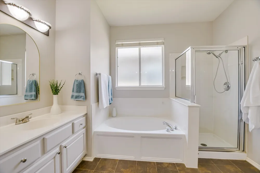 11524 Emerald Falls Drive Austin, TX 78738