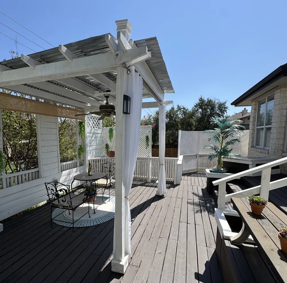 11524 Emerald Falls Drive Austin, TX 78738