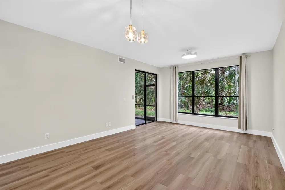 5250 SE Seascape Way #102 Stuart, FL 34997