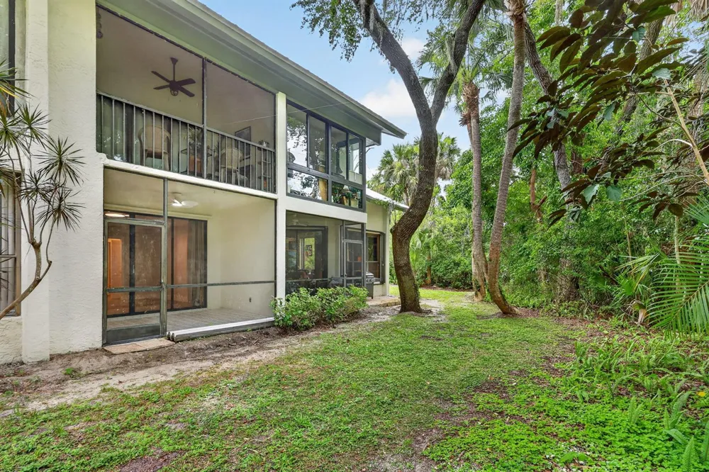 5250 SE Seascape Way #102 Stuart, FL 34997