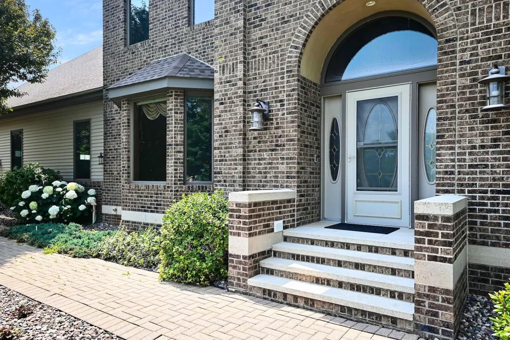 22189 Garvin Heights Road Winona, MN 55987