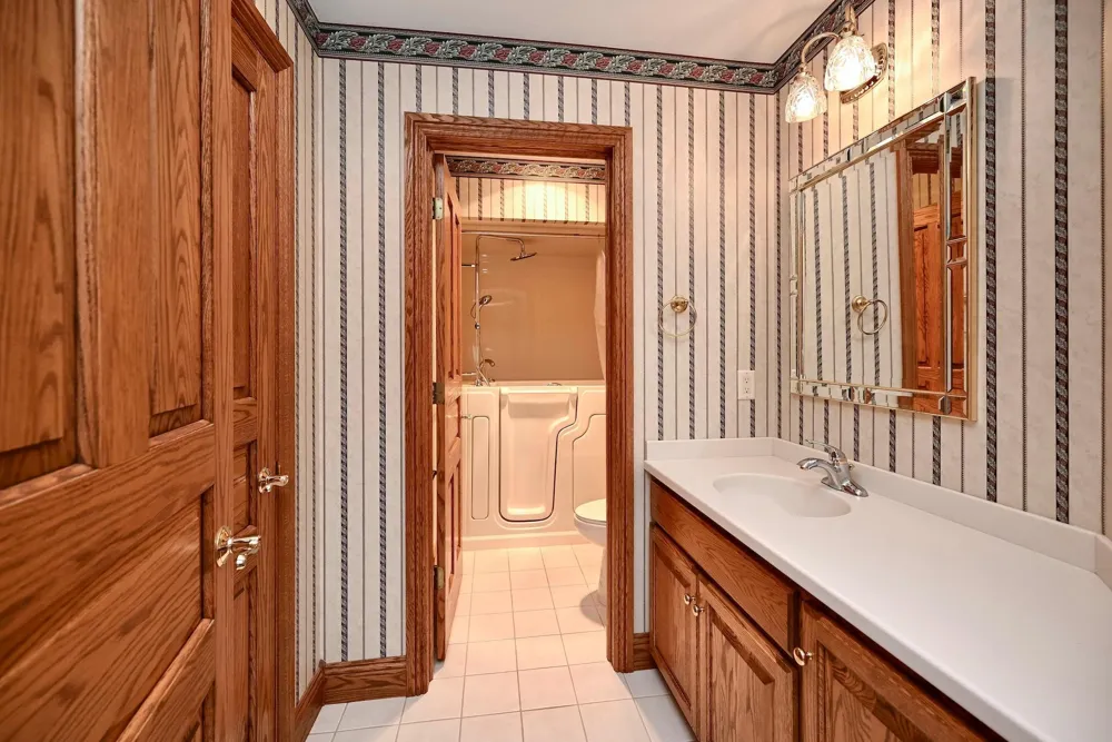 22189 Garvin Heights Road Winona, MN 55987