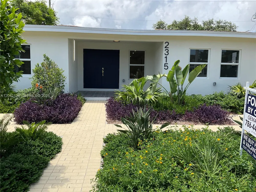 2315 NW 3rd St Miami, FL 33125