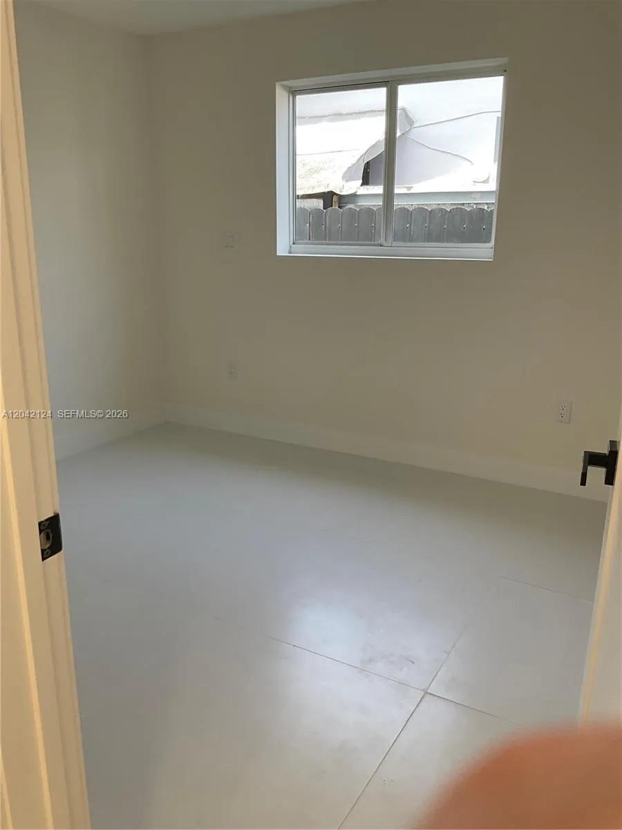 2315 NW 3rd St Miami, FL 33125